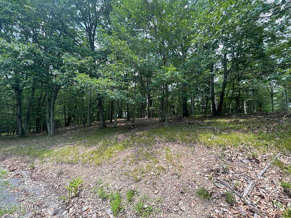 1 Acre of Land for Sale in Bushkill, Pennsylvania