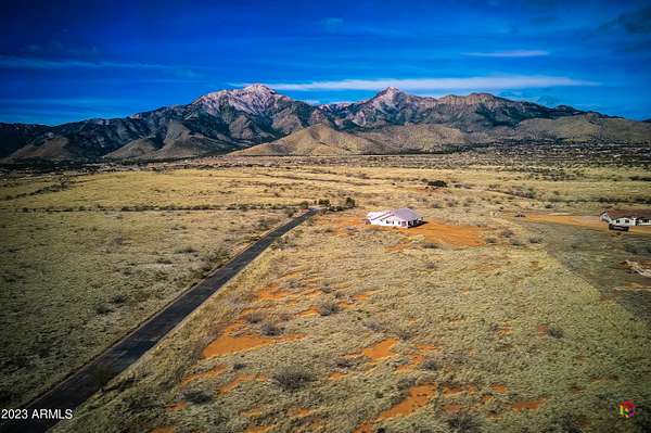 3.23 Acres of Residential Land for Sale in Hereford, Arizona