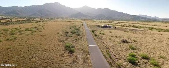 3 Acres of Land for Sale in Hereford, Arizona