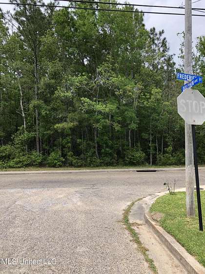 5 Acres of Residential Land for Sale in Moss Point, Mississippi