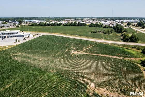 3.9 Acres of Commercial Land for Sale in Quincy, Illinois
