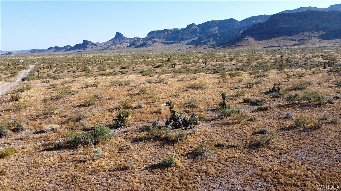 4.7 Acres of Land for Sale in Golden Valley, Arizona