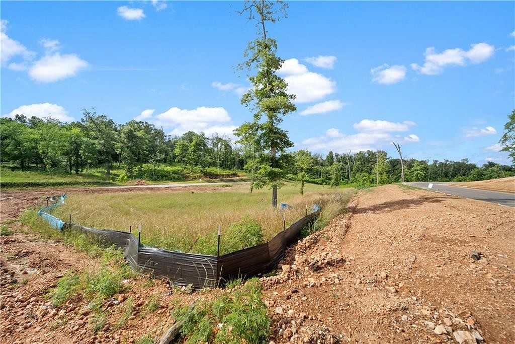 1 Acre of Residential Land for Sale in Bentonville, Arkansas