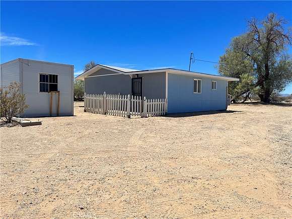 5 Acres of Residential Land with Home for Sale in Twentynine Palms, California