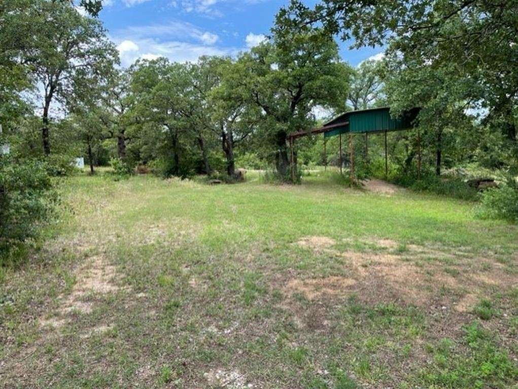 0.75 Acres of Land for Sale in Bowie, Texas