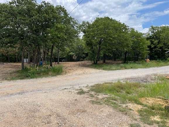 0.45 Acres of Land for Sale in Bowie, Texas