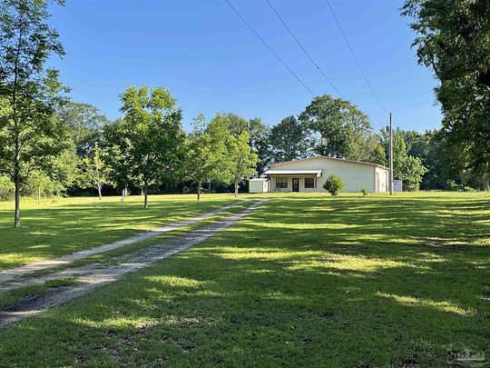3 Acres of Residential Land with Home for Sale in Jay, Florida