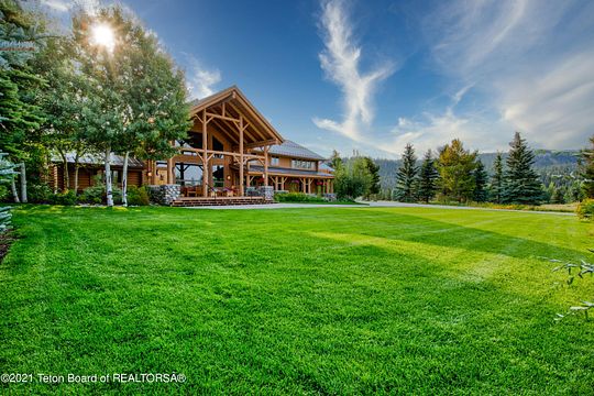 2.5 Acres of Residential Land with Home for Sale in Jackson, Wyoming