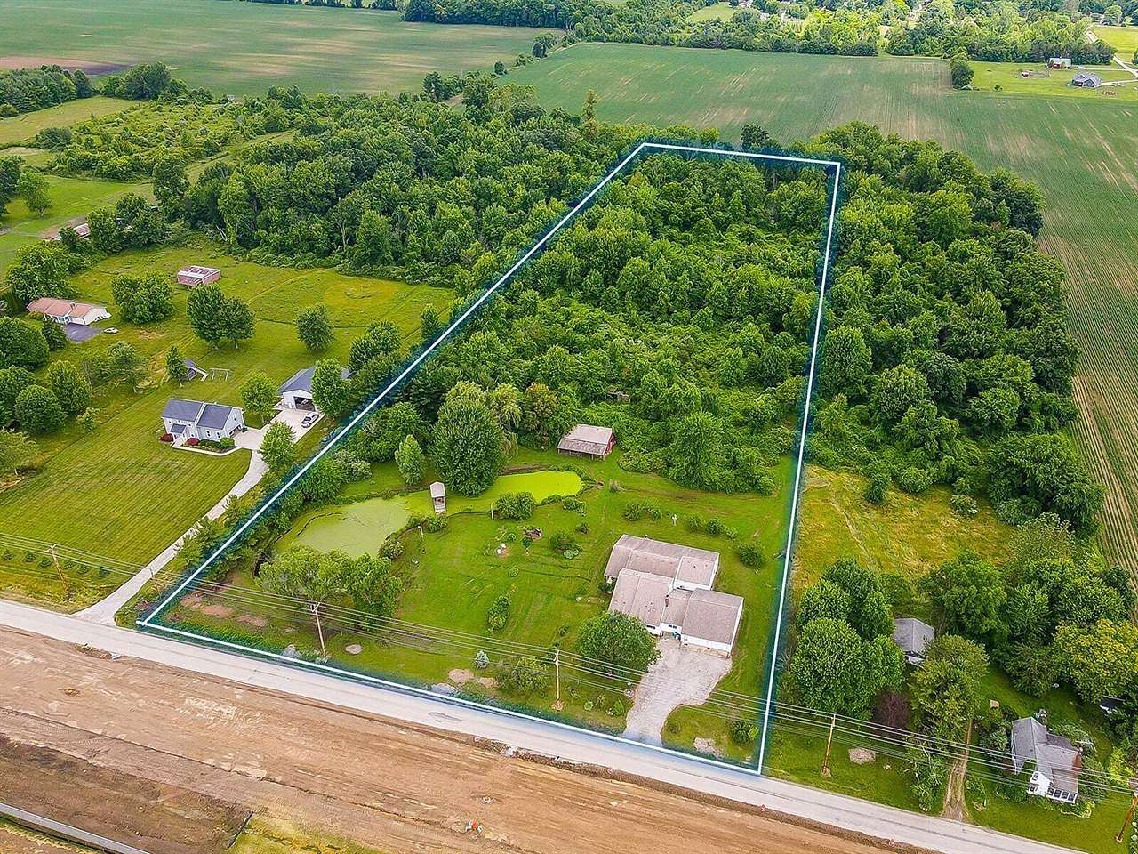 10 Acres of Residential Land with Home for Sale in Johnstown, Ohio