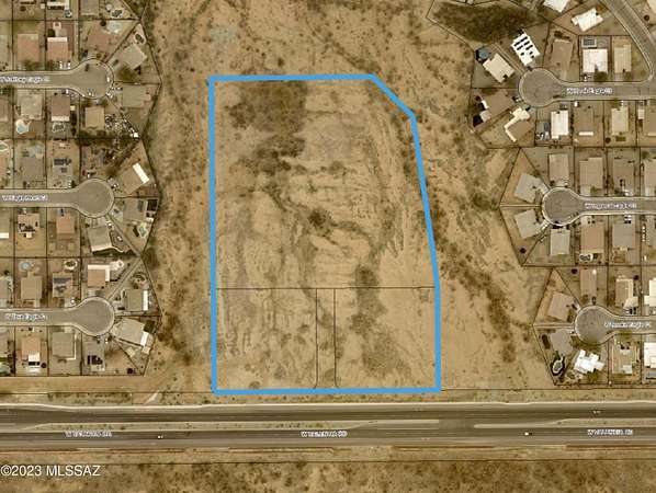 9.47 Acres of Mixed-Use Land for Sale in Tucson, Arizona