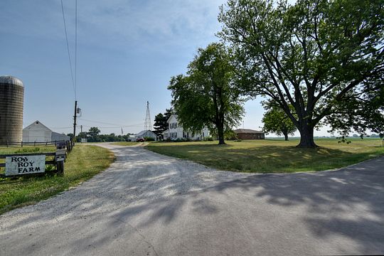 17.6 Acres of Land with Home for Sale in Plano, Illinois