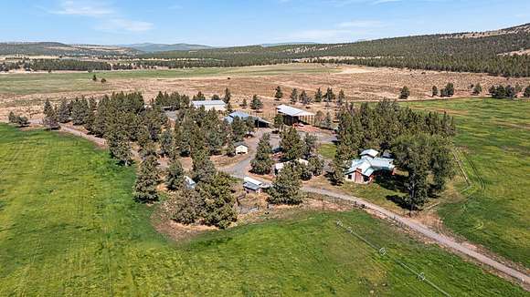661 Acres of Agricultural Land with Home for Sale in Klamath Falls, Oregon
