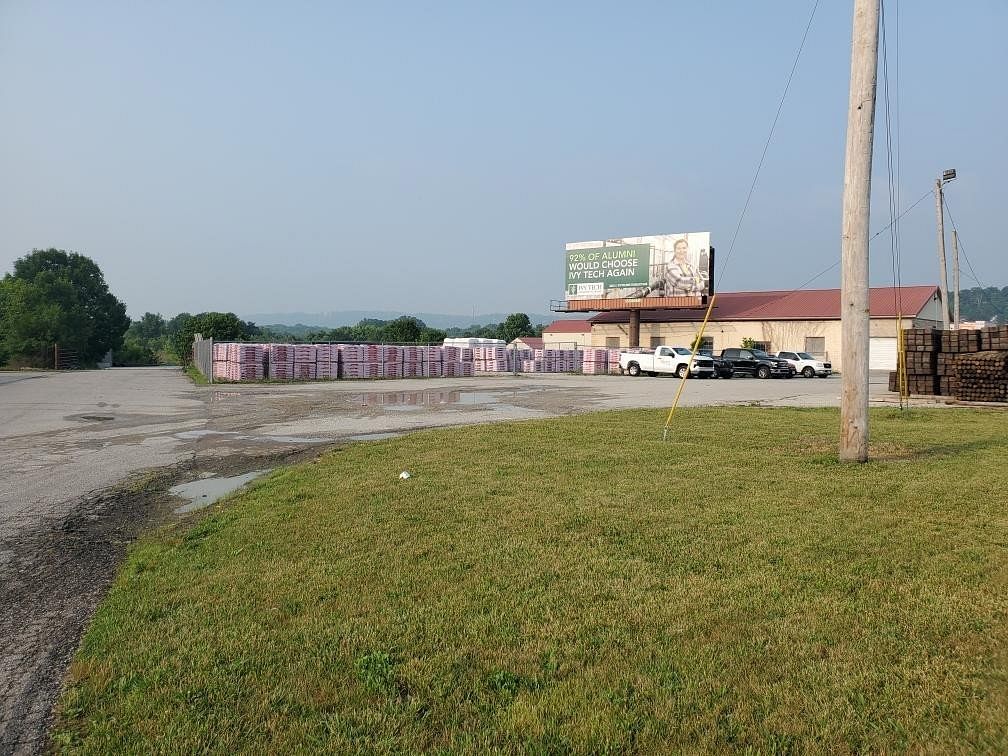 1.17 Acres of Commercial Land for Sale in Lawrenceburg, Indiana