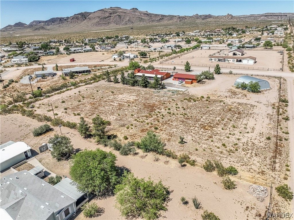 1.4 Acres of Residential Land for Sale in Golden Valley, Arizona