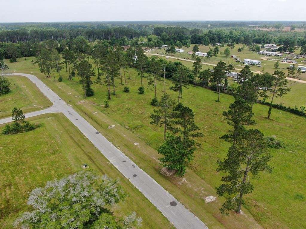 1.1 Acres of Residential Land for Sale in Willacoochee, Georgia