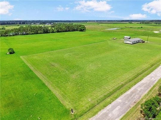 4.9 Acres of Land for Sale in Iowa, Louisiana
