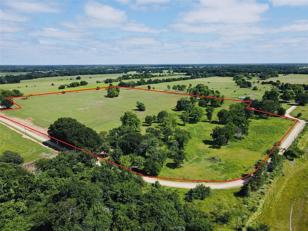 27.6 Acres of Agricultural Land for Sale in Telephone, Texas