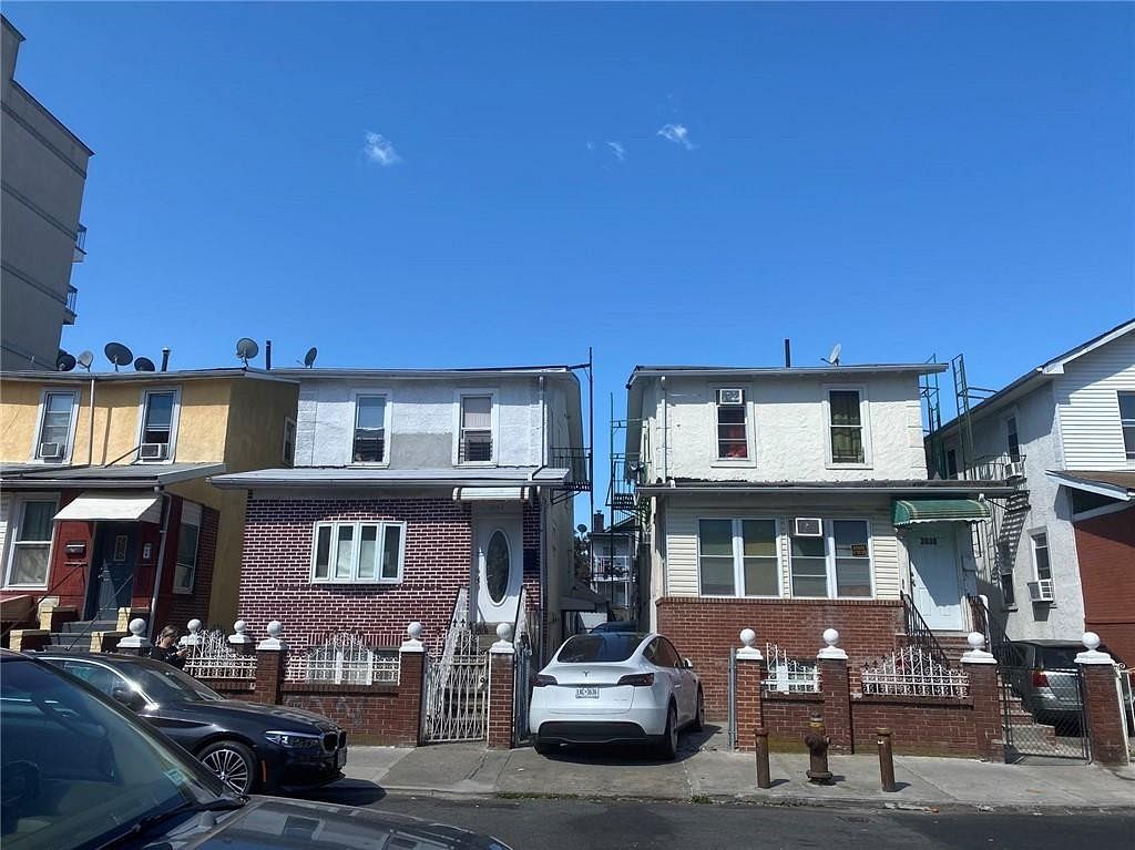 0.12 Acres of Improved Residential Land for Sale in Brooklyn, New York