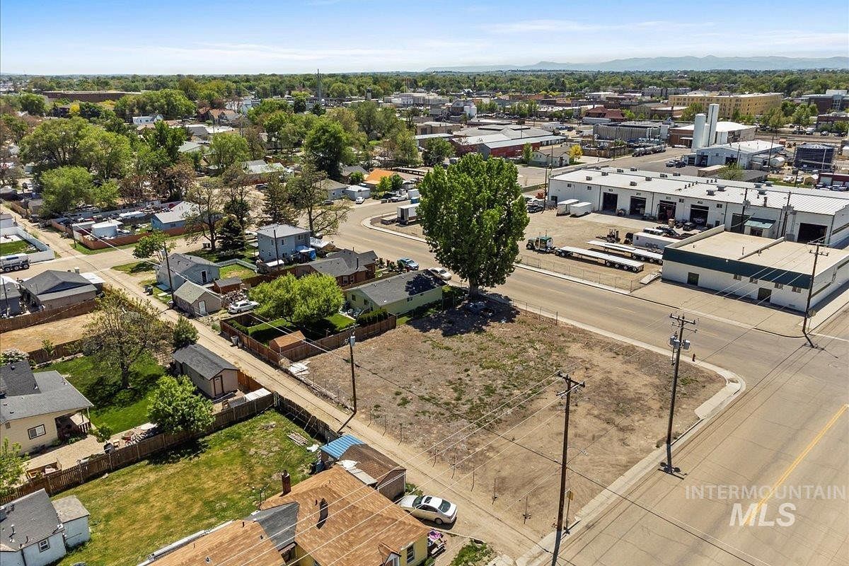 0.35 Acres of Residential Land for Sale in Caldwell, Idaho