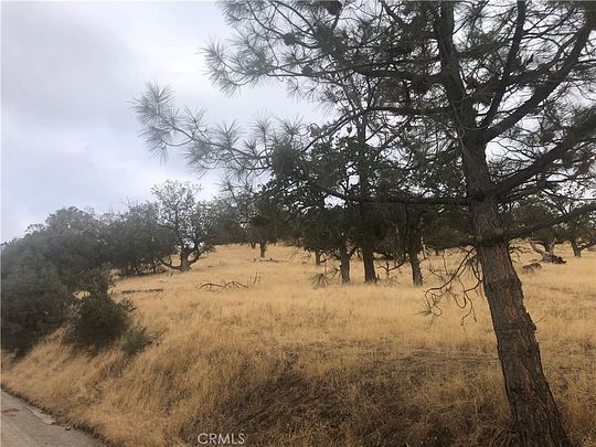 2.24 Acres of Land for Sale in Tehachapi, California