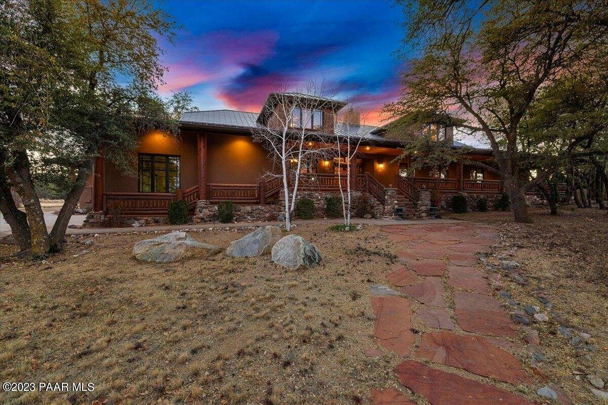 8 Acres of Land with Home for Sale in Prescott, Arizona