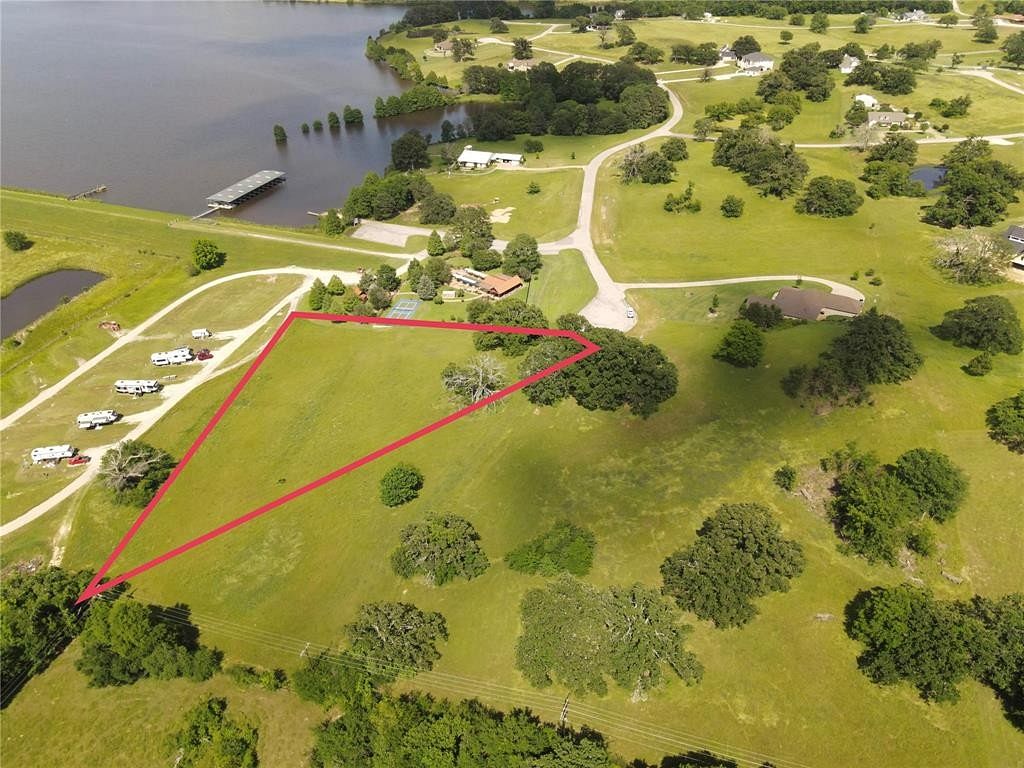 1.8 Acres of Residential Land for Sale in Athens, Texas