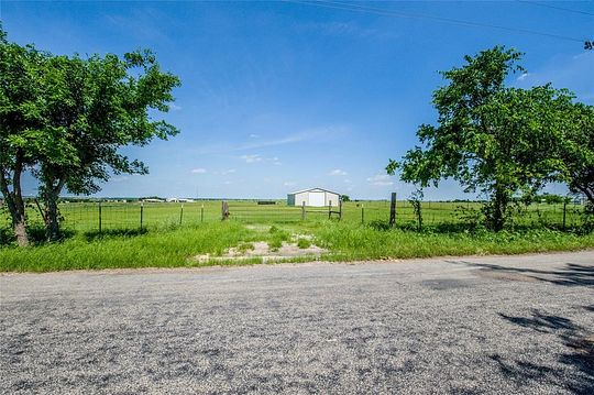 1.827 Acres of Land for Sale in Waxahachie, Texas