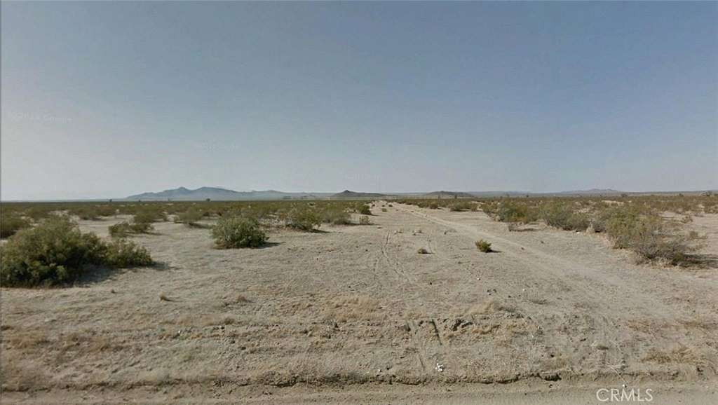 10.3 Acres of Land for Sale in Pearblossom, California