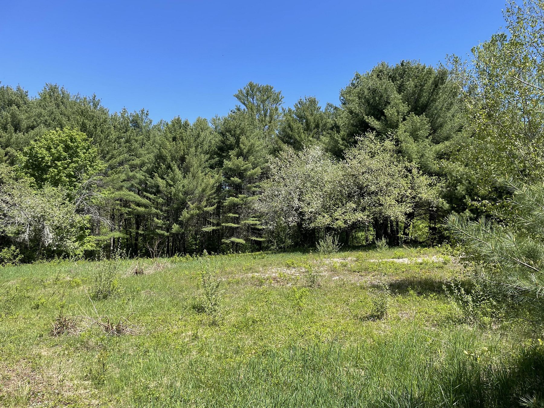 1.1 Acres of Residential Land for Sale in Farmington, Maine