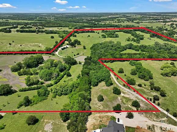 110 Acres of Recreational Land for Sale in Van Alstyne, Texas