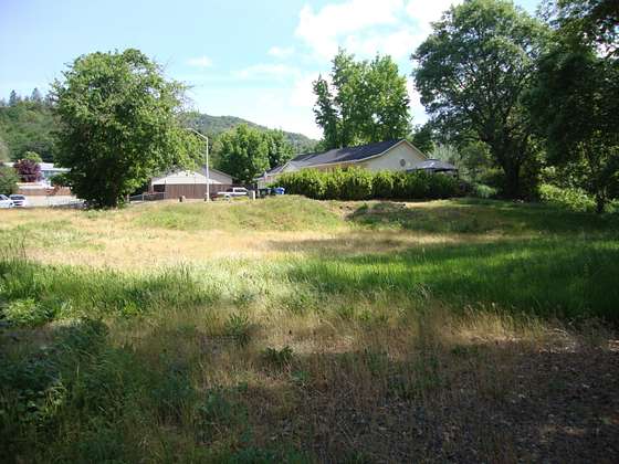 0.37 Acres of Residential Land for Sale in Rogue River, Oregon