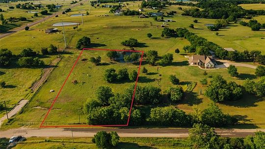 3 Acres of Residential Land for Sale in Farmersville, Texas