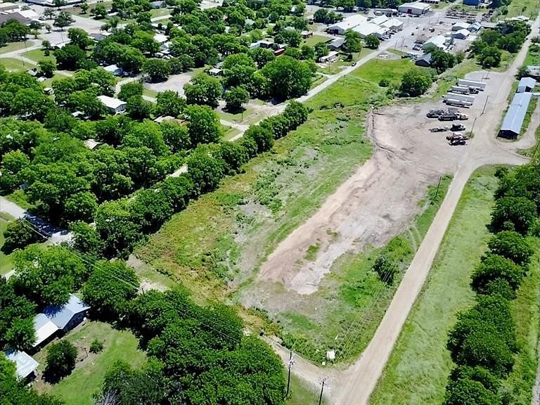 3.7 Acres of Land for Sale in De Leon, Texas