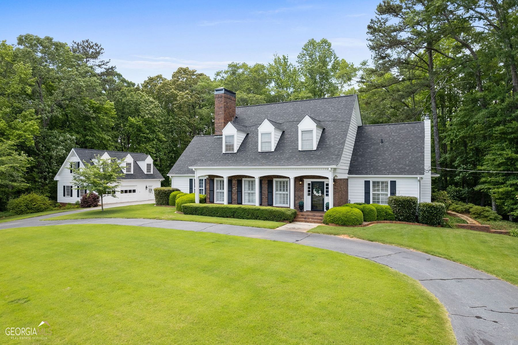 13.4 Acres of Land with Home for Sale in McDonough, Georgia