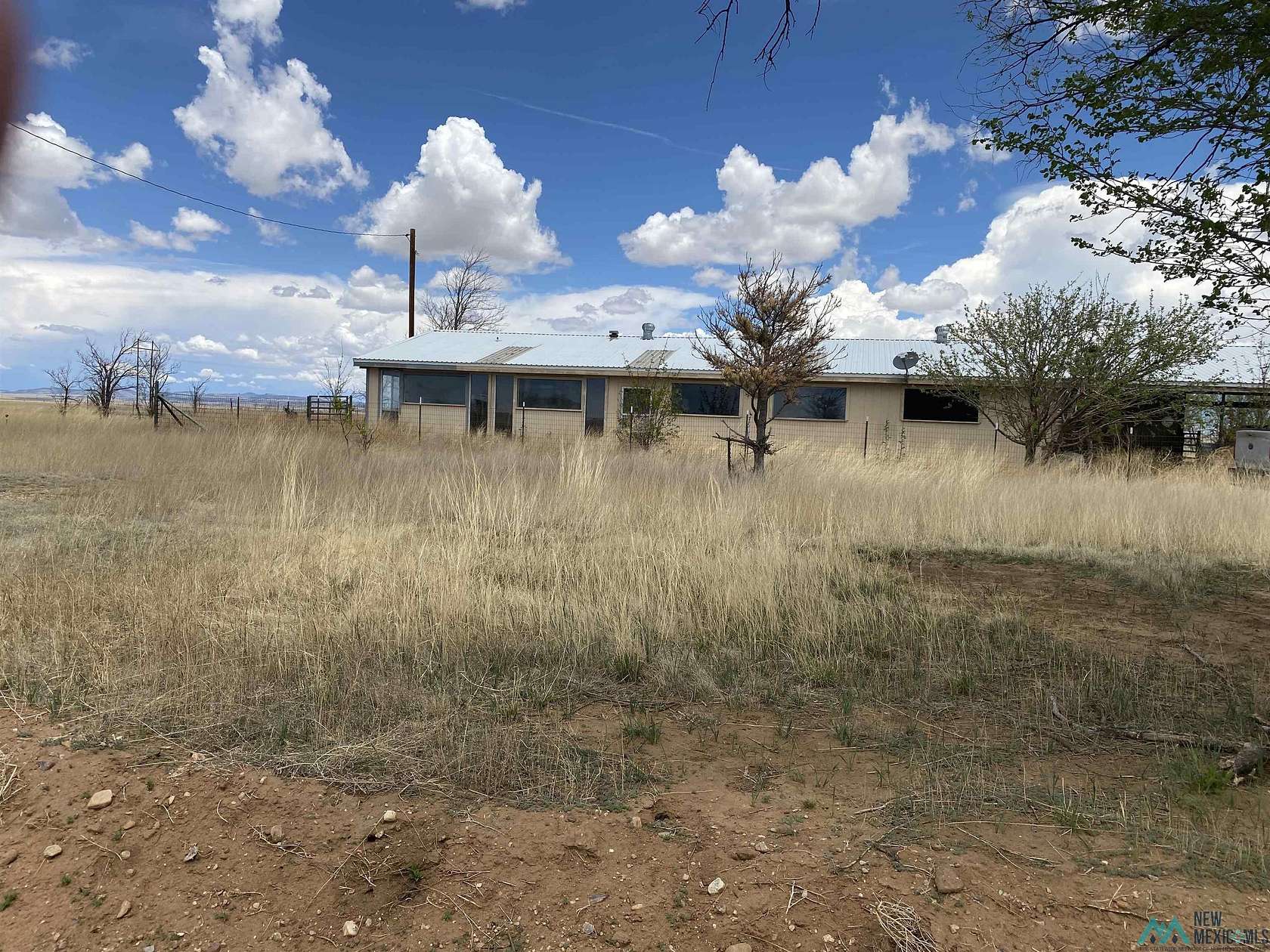 5 Acres of Residential Land with Home for Sale in Clayton, New Mexico