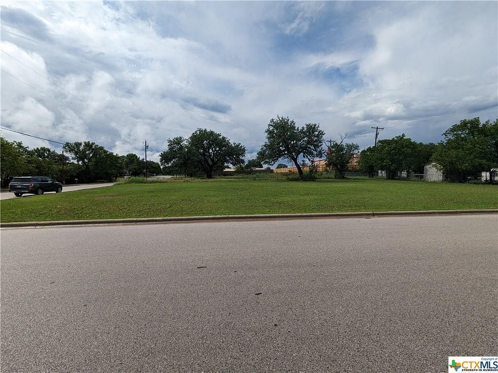 0.28 Acres of Commercial Land for Sale in Lampasas, Texas