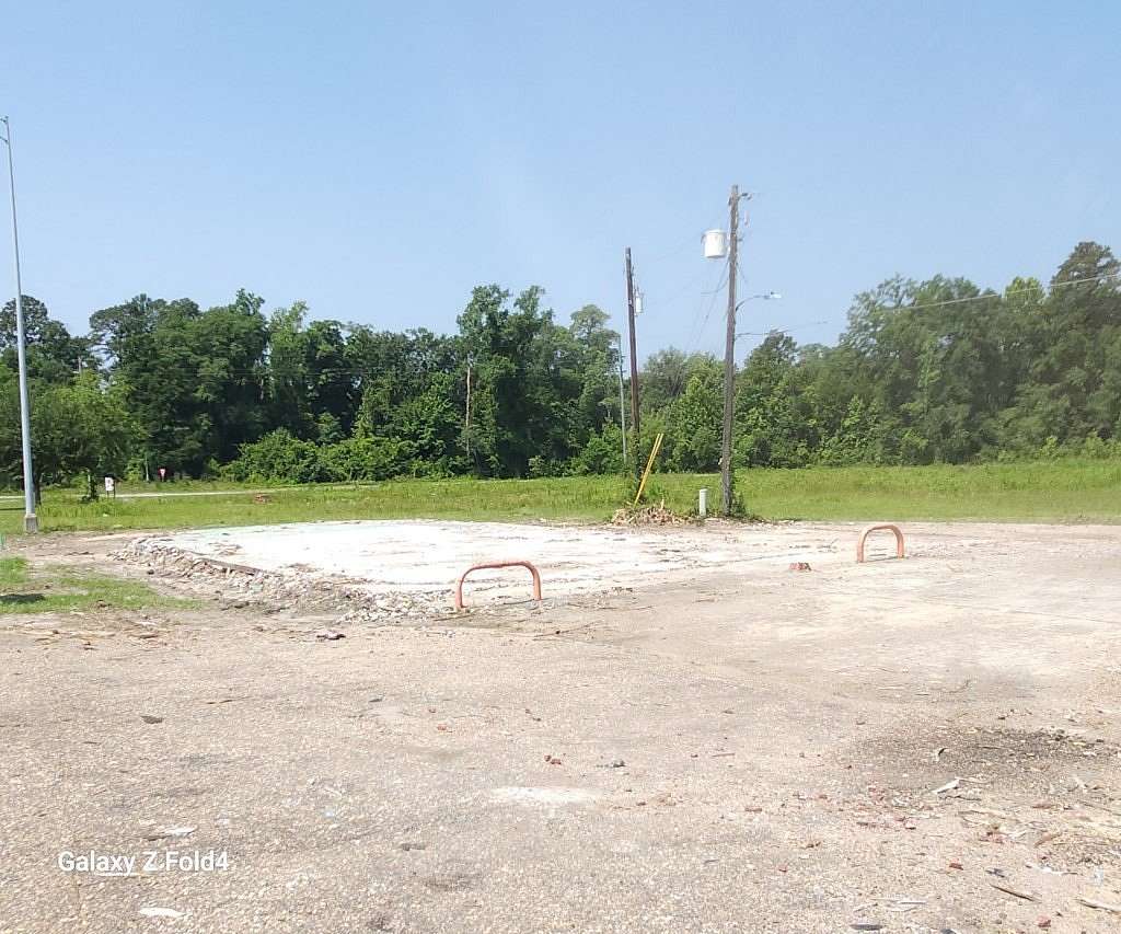 0.75 Acres of Commercial Land for Sale in Eufaula, Alabama