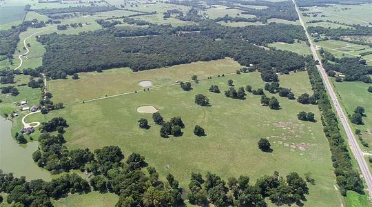135 Acres of Recreational Land & Farm for Sale in Deport, Texas