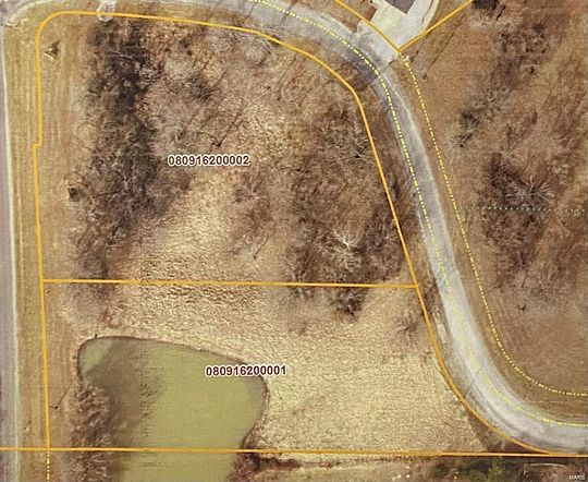 2.3 Acres of Residential Land for Sale in Pocahontas, Illinois