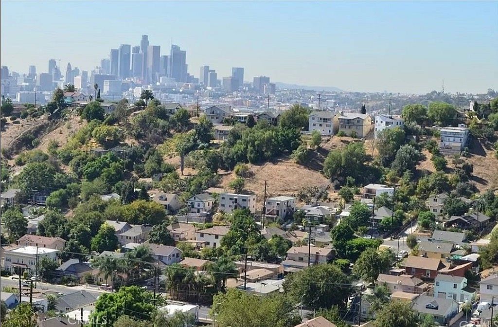 0.34 Acres of Land for Sale in Los Angeles, California