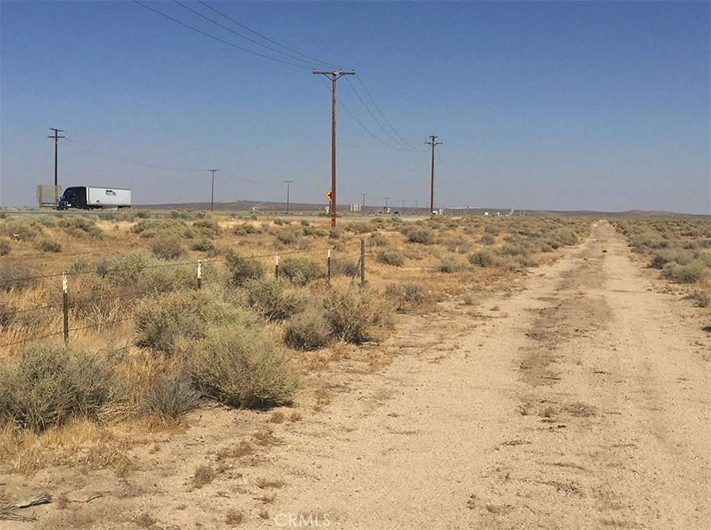 4.7 Acres of Land for Sale in Mojave, California