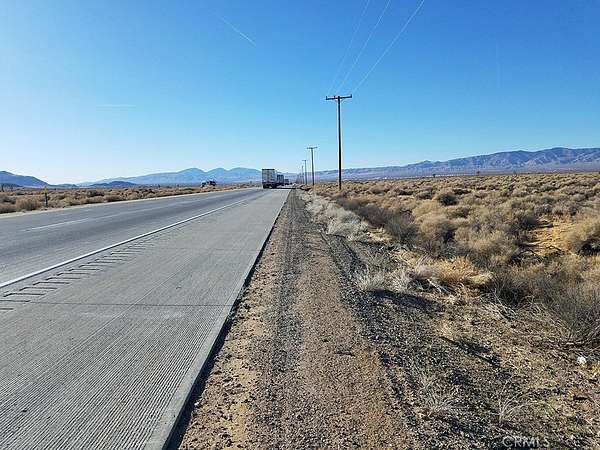20.8 Acres of Land for Sale in Mojave, California