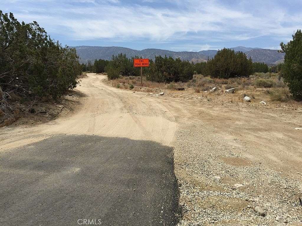 41.3 Acres of Recreational Land for Sale in Llano, California