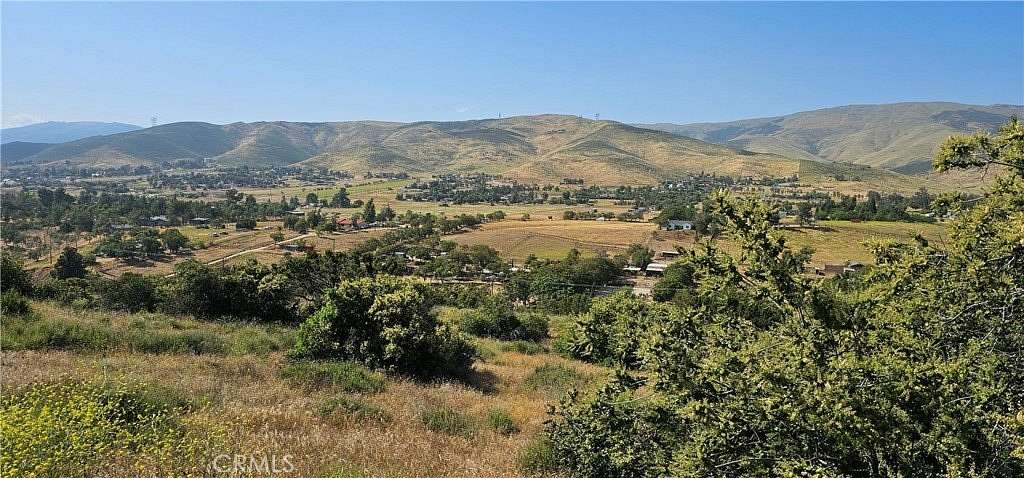 5.047 Acres of Residential Land for Sale in Agua Dulce, California