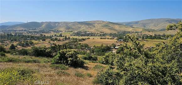 5 Acres of Residential Land for Sale in Agua Dulce, California