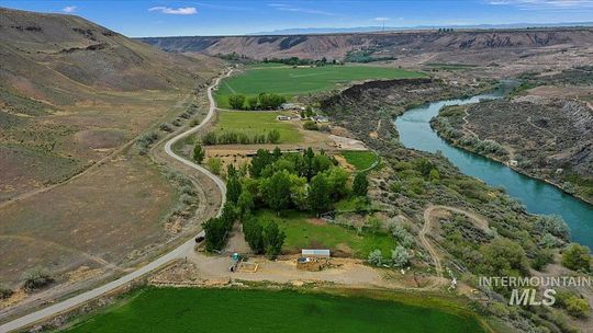 20 Acres of Recreational Land with Home for Sale in Bliss, Idaho