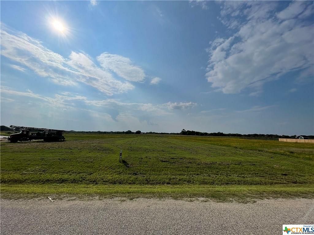 1.2 Acres of Residential Land for Sale in Victoria, Texas