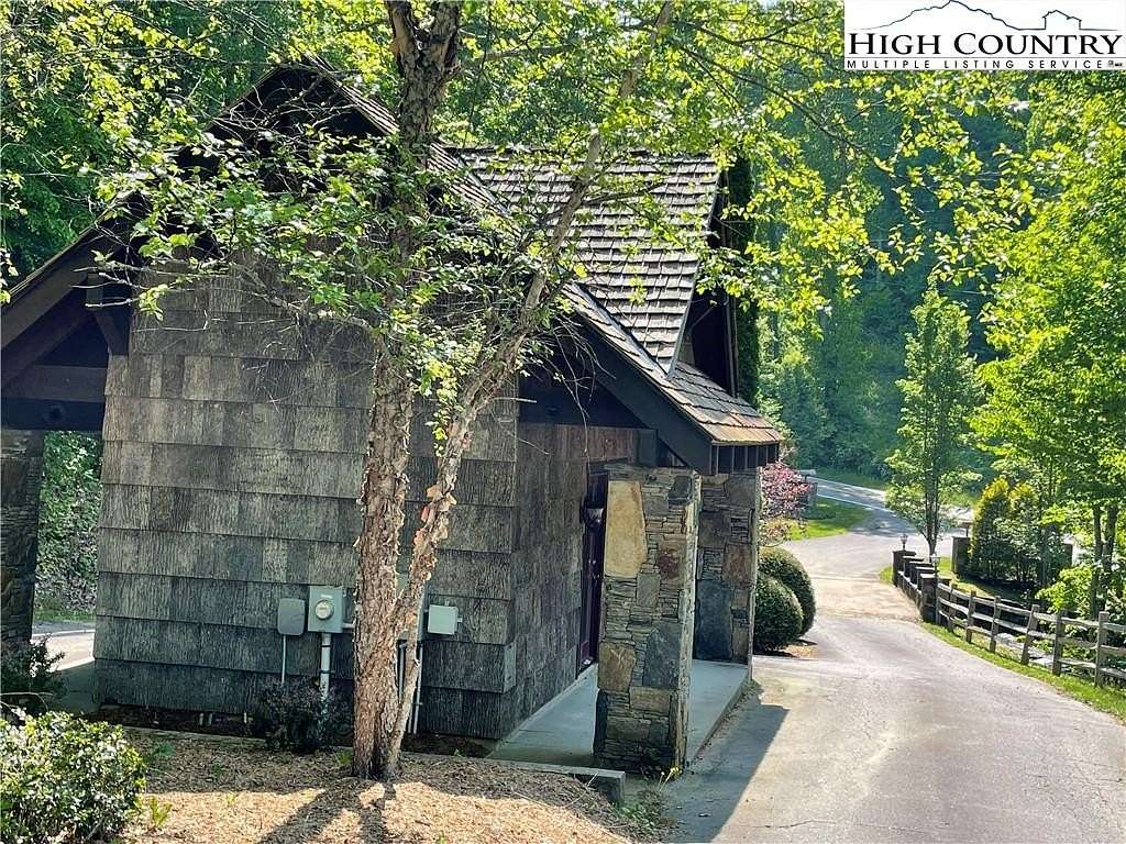 1.6 Acres of Residential Land for Sale in Jefferson, North Carolina