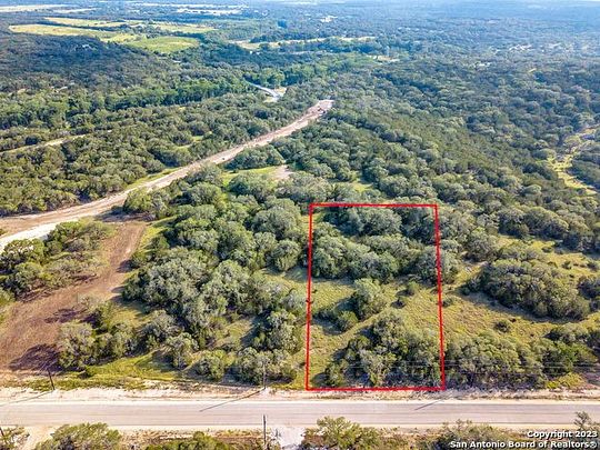 1 Acre of Residential Land for Sale in Spring Branch, Texas