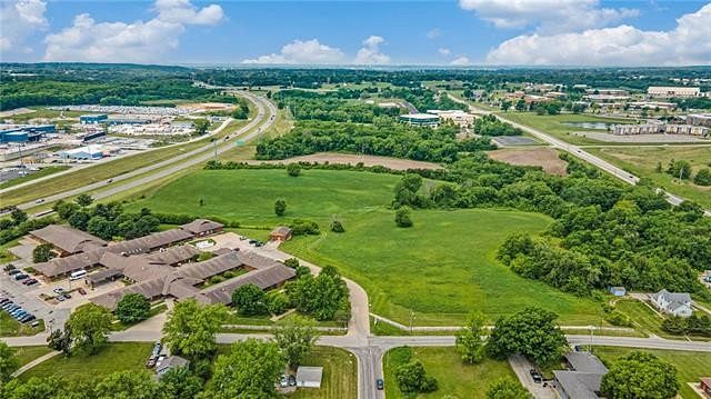6 Acres of Commercial Land for Sale in St. Joseph, Missouri